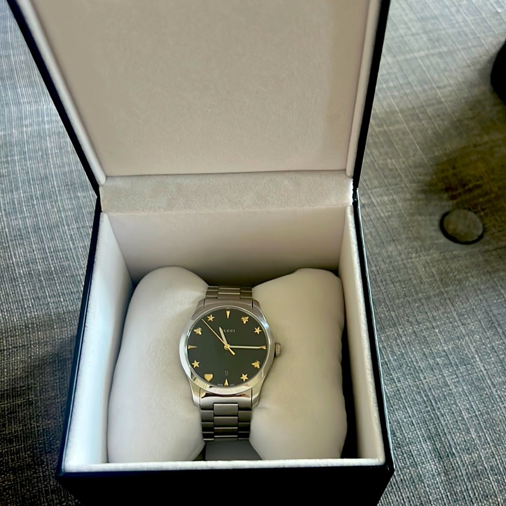 Gucci watch Tourneau Platinum